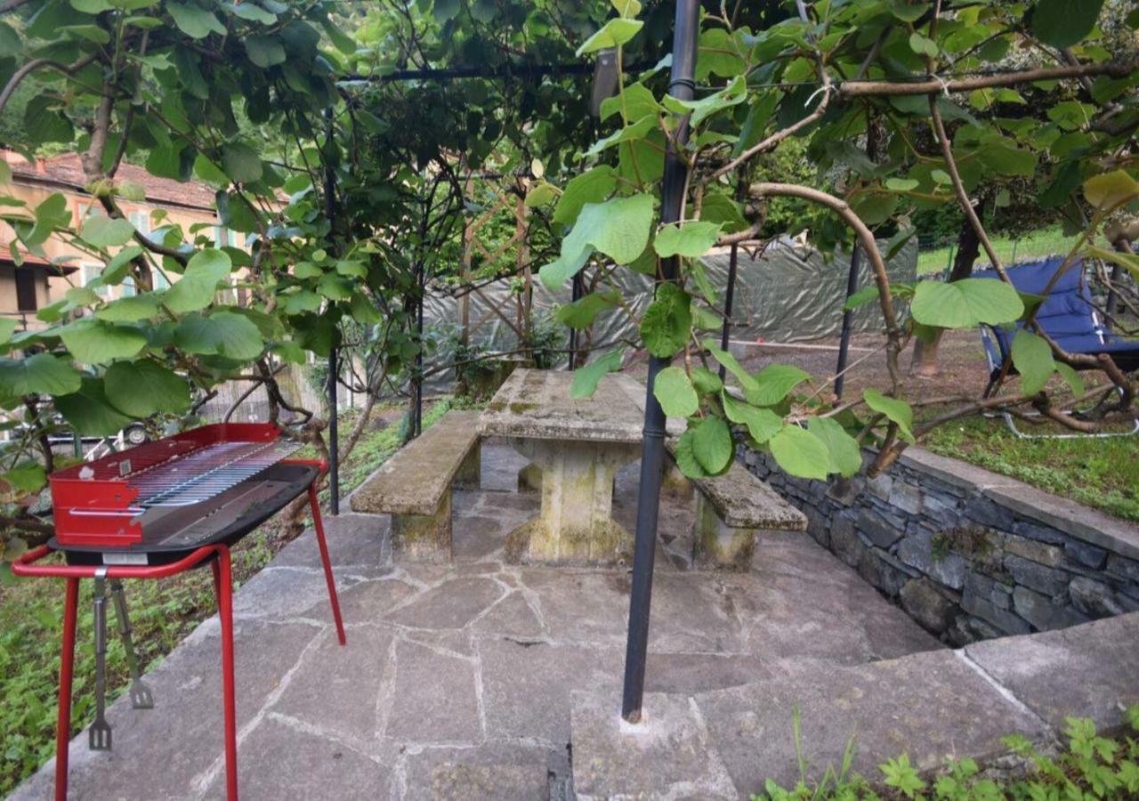 Casa Angela Villa Perledo Bagian luar foto